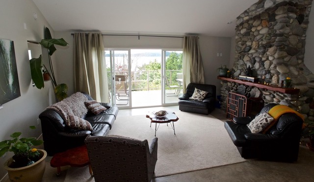 Epic Ocean View Property .Steps from the Beach.Sleeps 16