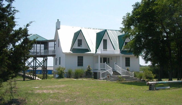 Epiphany-Deep Hole Creek-Chincoteague - Deep Water Dock! 2 King 4 Twin 5 Bath