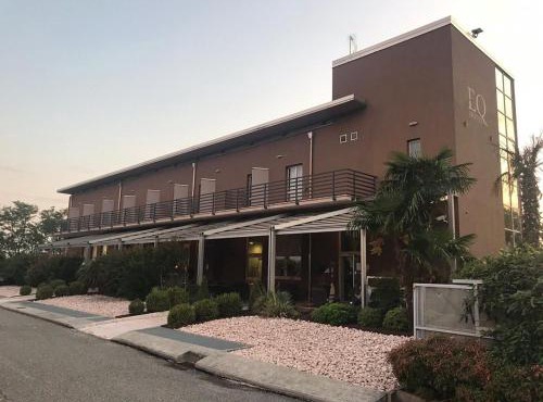eq hotel