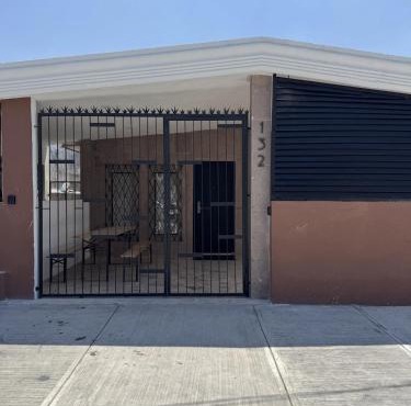Equipped apartment in industrial area
