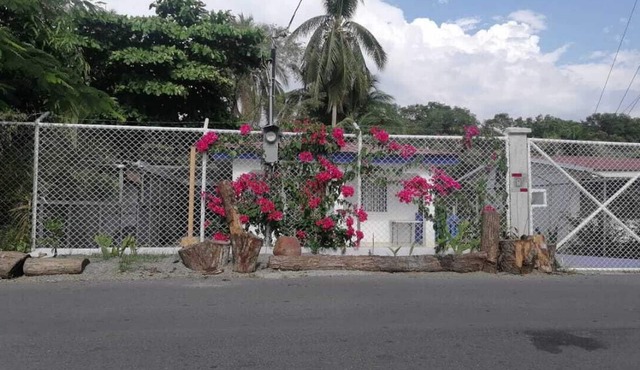 Equipped beach house in Mata de Limón, Caldera, Puntarenas