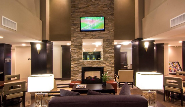 Equipped Studio with a Courtyard View + Free Breakfast | Just 4-Minutes from the Airport