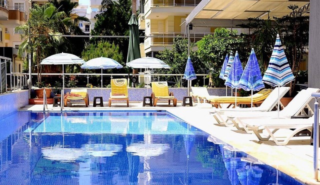 Eras Hotel