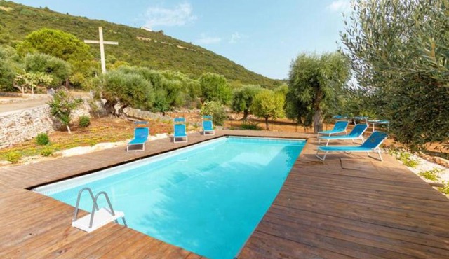Eremo Sant'Antonio - Villa & Trullo with Pool, Terrace and Parking
