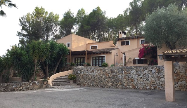 ES PINARET, FANTASTIC FINCA SURROUNDED BY TRANQUILITY AND NATURE