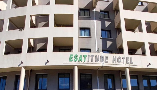 Esatitude Hotel