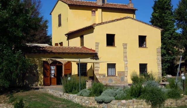 Escape in Rosignano Hills