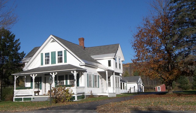 Escape to Mountains of Family Fun! Popular Attractions for kids nearby,-Pets ok