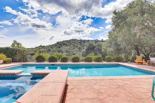 Escondido Home: Private Pool, 2 Grills & Fire Pit!