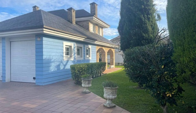 Espectacular Casa con Piscina - Casa Begoña 7803