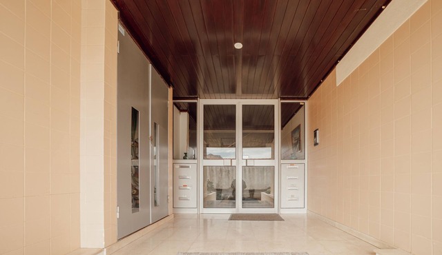 Espinho Modern 3 Bedroom Apartment by Vacationy
