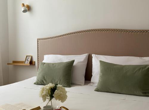 Essence Apartment