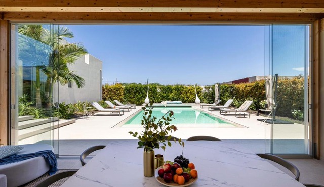 ESSENCE DESIGN VILLA with POOL