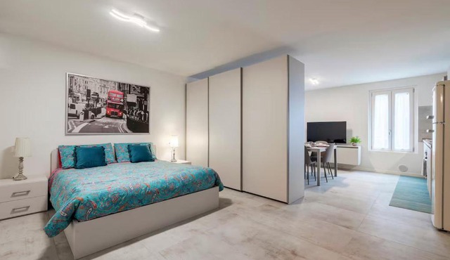 ESSENZA MODERNA - Centro & Relax
