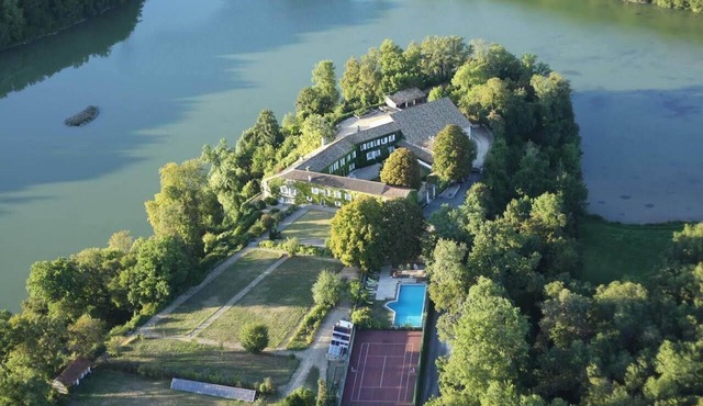 Estate overlooking the lake - Walking trails - Swi
