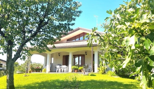 Etage DE 105 M2 Completement Independant D UNE Villa Avec Grand Jardin Terrasse