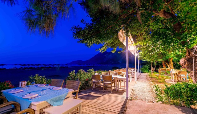 Etenna Beach Bungalows