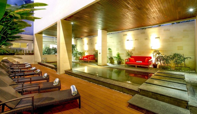 Euphoria Hotel