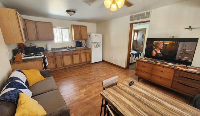 EV Ready Keweenaw 1BR Near MTU – Great Basecamp for Exploring & Hiking