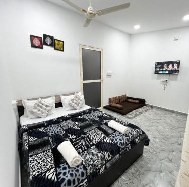 Eva Beach Side Room