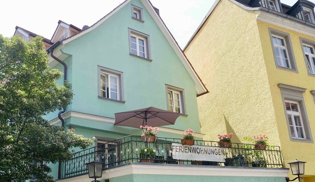 Eva Vacation Apartment-Cozy and Centrally Located on the Island of Lindau