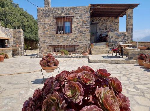 Evenos Stone Villa