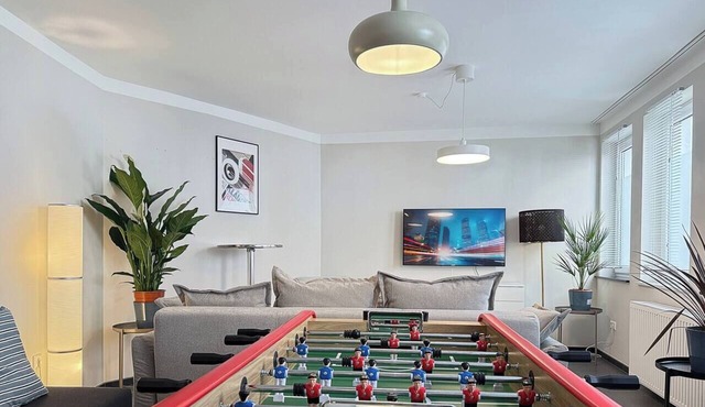 Eventlounge mit Grill, Kicker & Tischtennis