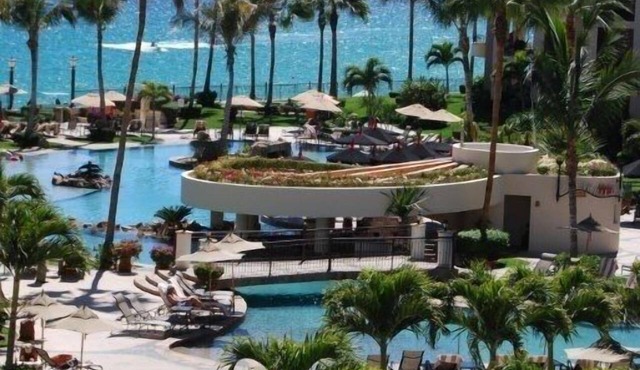 Everything you need! Ocean views from your balcony!