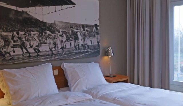 Everything You Need For The Perfect Vacation! Indoor Pool, Free Parking!