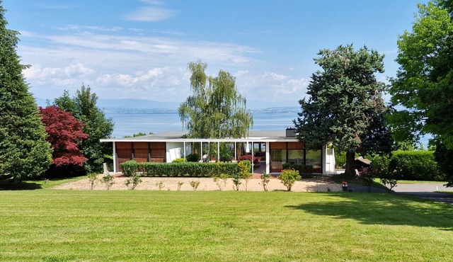 Evian, Stunning Views of Lake Geneva, 300 m from 5-star Royal Hotel