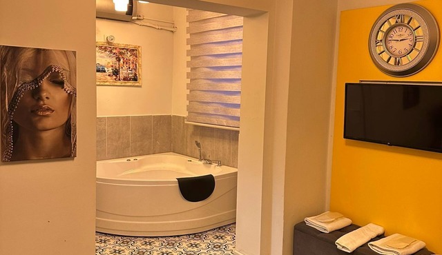 Evin Suit Hotel