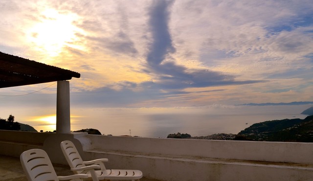 Evocative and panoramic Aeolian villa on the Pianoconte hill.