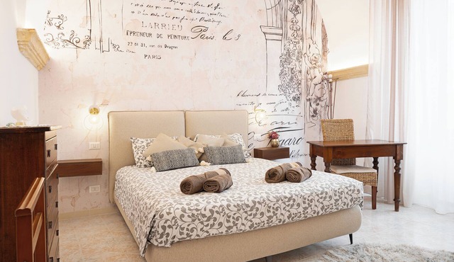 Ex Monastero in Centro Storico a Bitetto, 3 Bedrooms, Free Wi-Fi.