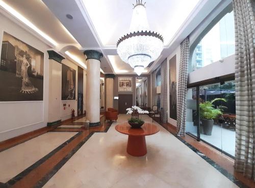 EXCELENTE Flat proximo Shoppings JK e Vila Olimpia