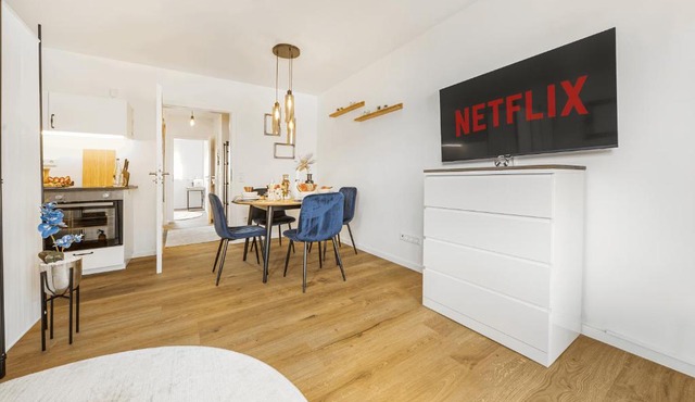 Excellence Deluxe Suite mit Balkon & Stadtblick - zentral an der Messe Essen
