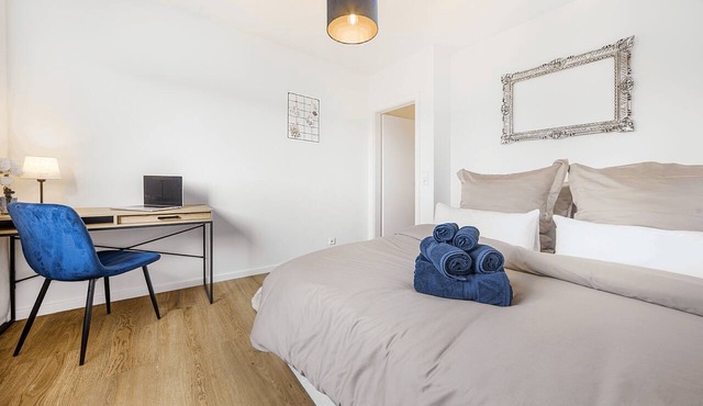 Excellence Deluxe Suite Near MESSE/CENTER/GRUGA/RÜ/EVONIK/EON