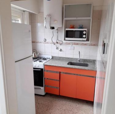 Excellent 2 rooms in front with balcony