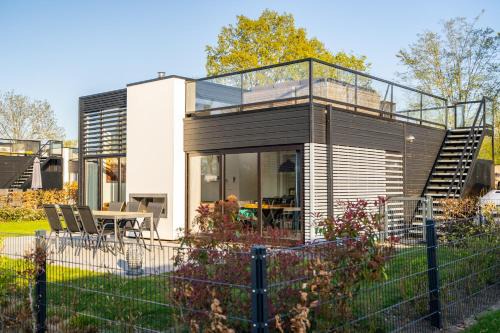 Excellent Cube mit Dachterrasse Meerblick und Strand