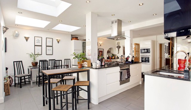 Exceptional 5 Bed House in London Borough of Kingston