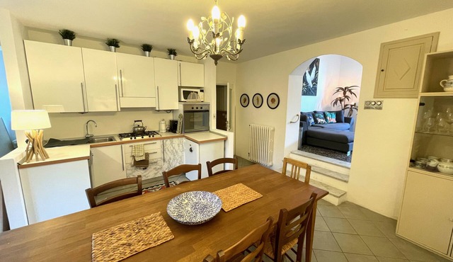 Exceptional apartment in the center, only 10 km from the sea, with terrace