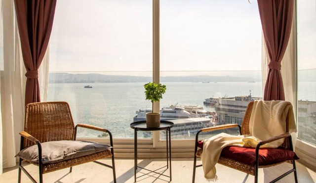 Exceptional Flat with Gorgeous Sea View in Izmir