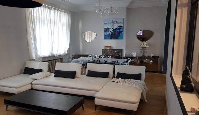 Exceptional house 2 minutes walk from Places