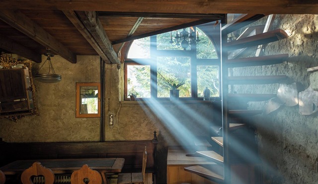 Exceptional old barn converted by an artist