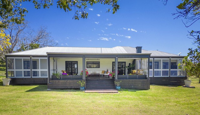 Exceptional Property and Country Lifestyle Escape