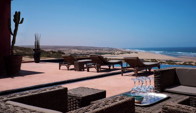 Exceptional seafront villa with private pool