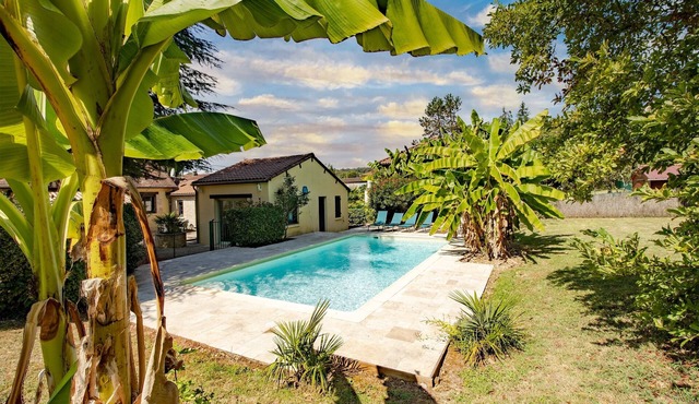 Exceptional Stay in Sarlat – House with Private Pool and Large Garden