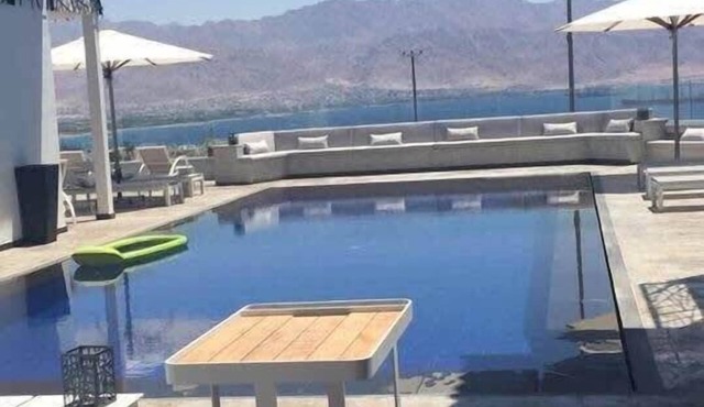 Exceptional Villa with infinity views to Red Sea
