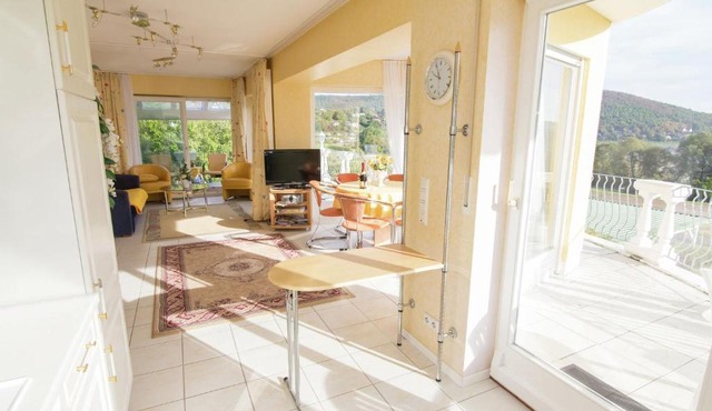 Exclusive apartment with large balcony and lake view directly on to the Edersee