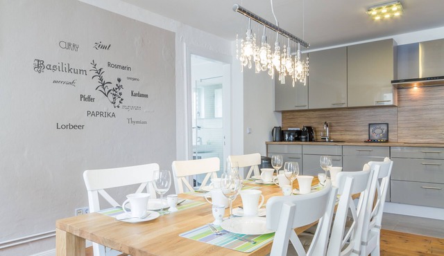 Exclusive backyard loft, quiet, in HH-Uhlenhorst, car parkling space possible