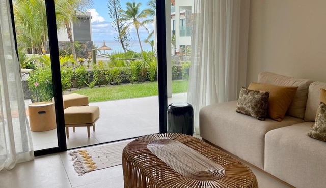 Exclusive beachfront apartment